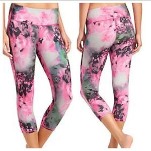 ATHLETA Chaturanga Crop Capri Floral Bloom Pink Black Womens SZ M